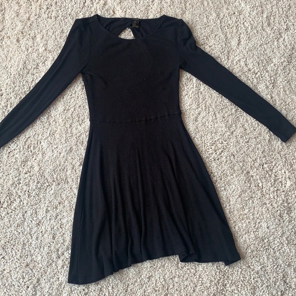 Forever 21 Black Dress, Size Small - Picture 1 of 1